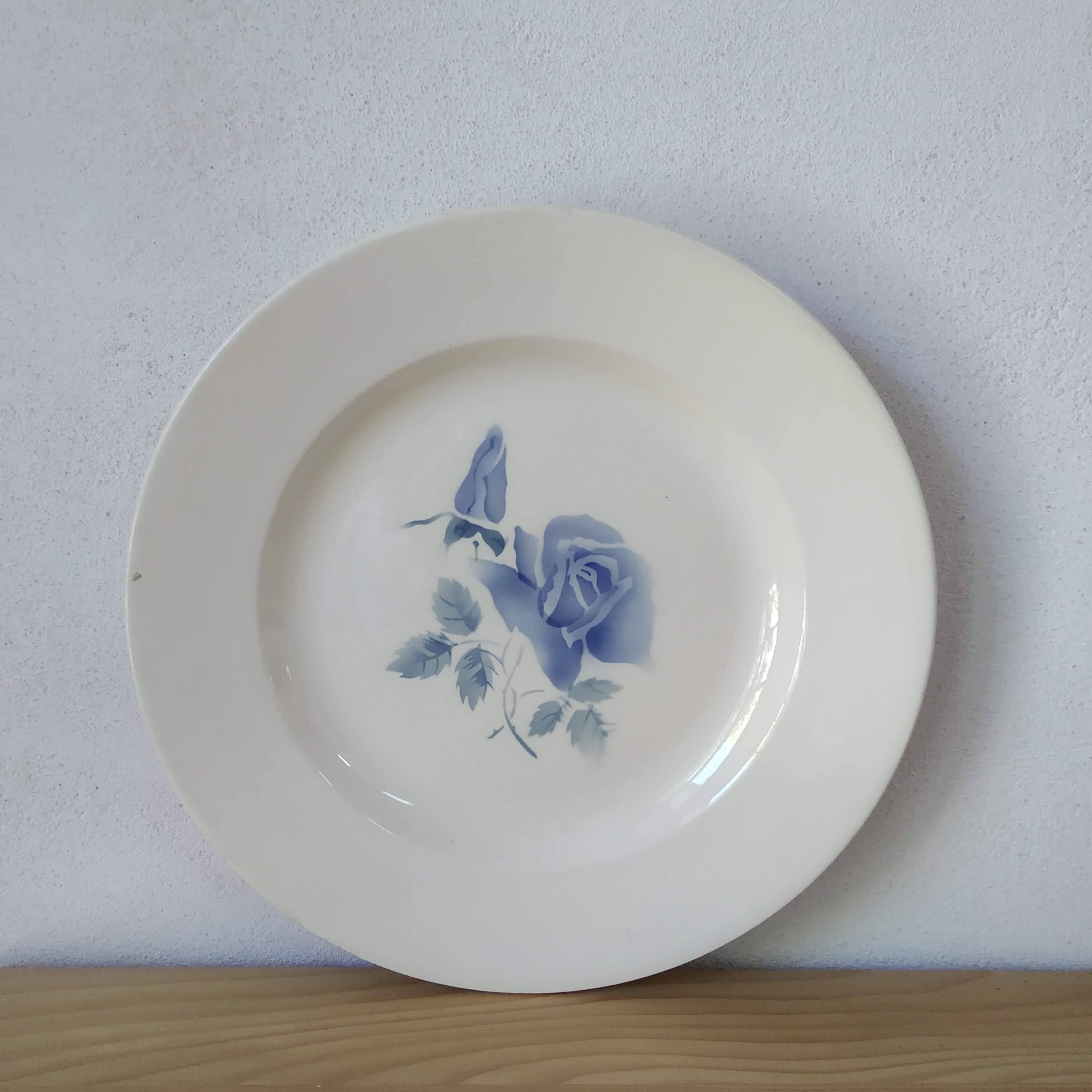 Large Digoin Sarreguemines Blue Rose dish