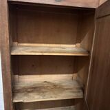 Petite armoire parisienne