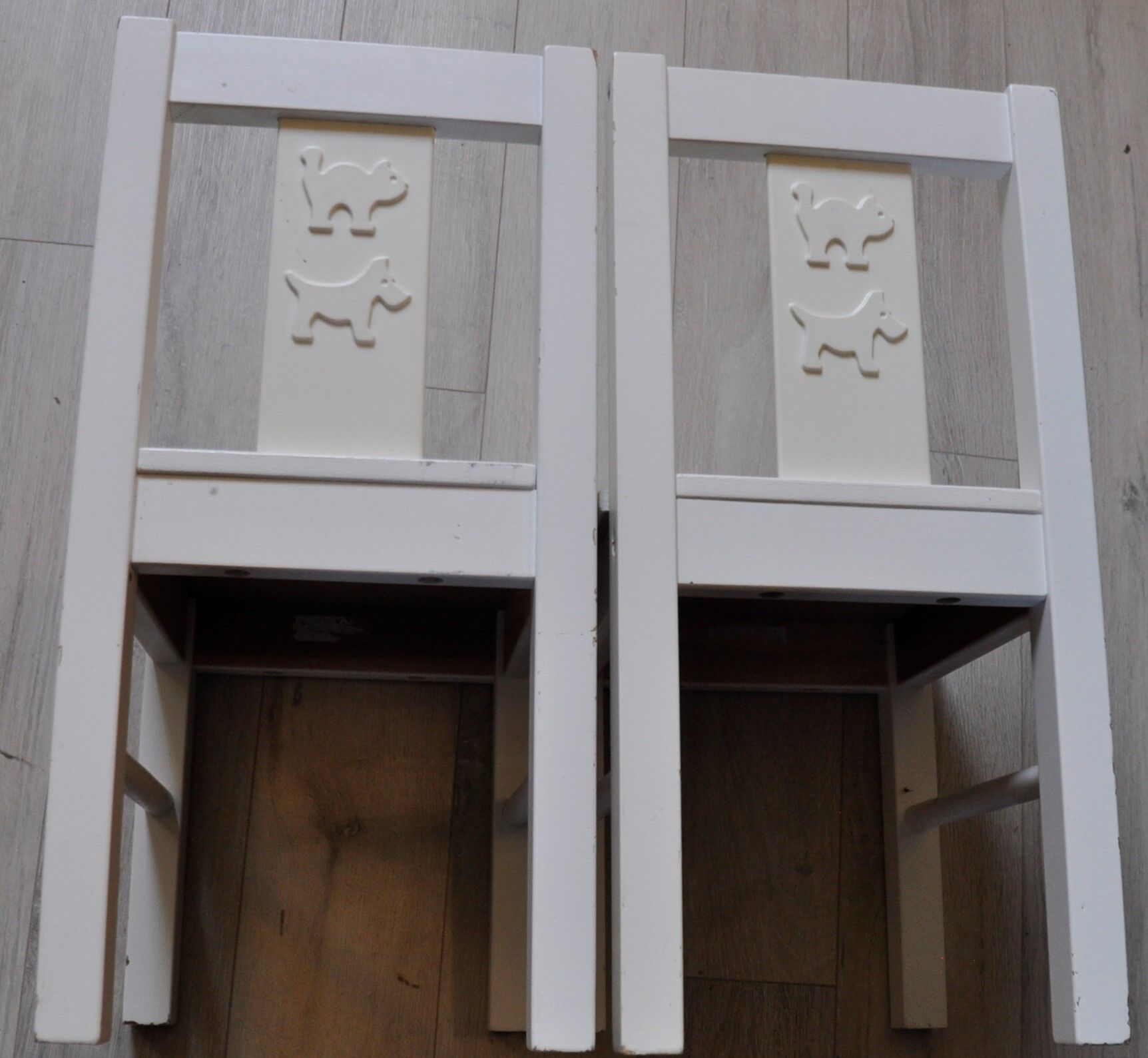 Duo of children's chairs