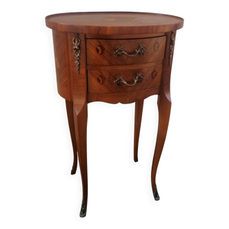 joli chevet style Louis XV