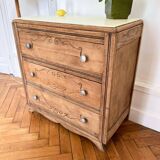 Art Deco chest of drawers in solid oak