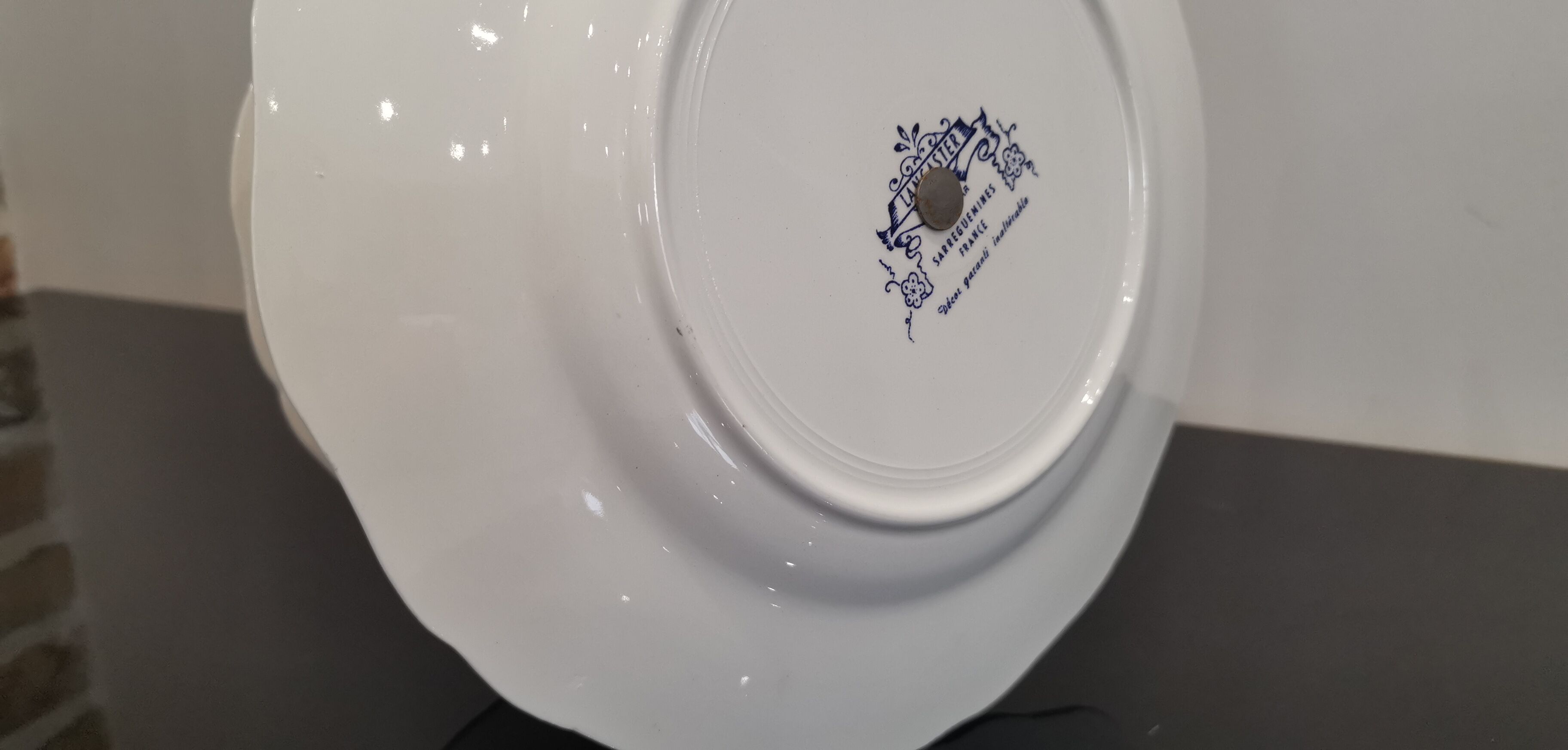 Porcelain cake display Sarreguemines Lancaster model