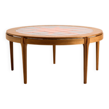Table basse en noyer avec plateau en céramique