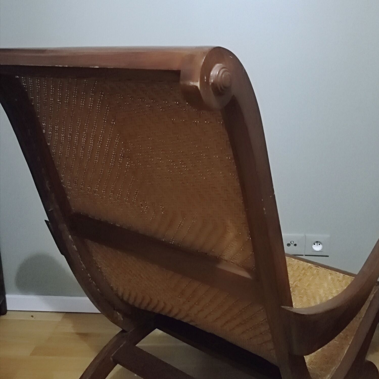 Deux fauteuils coloniaux planteurs