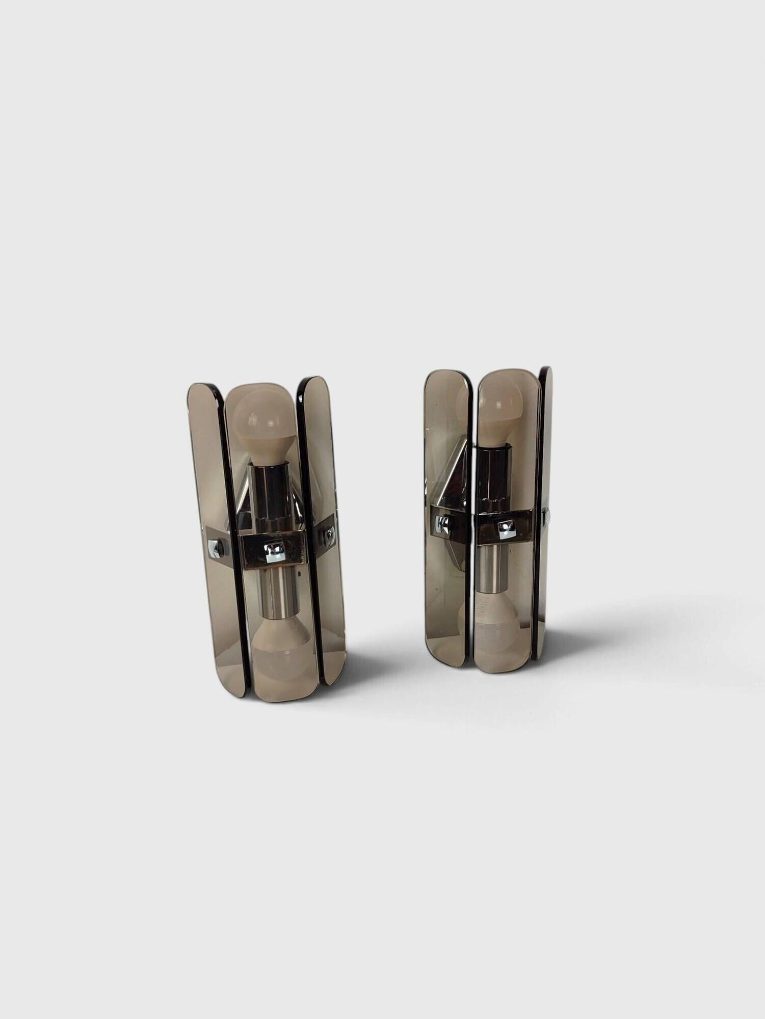Pair of smoked glass and chrome wall lights attributed to Fontana Arte – Years