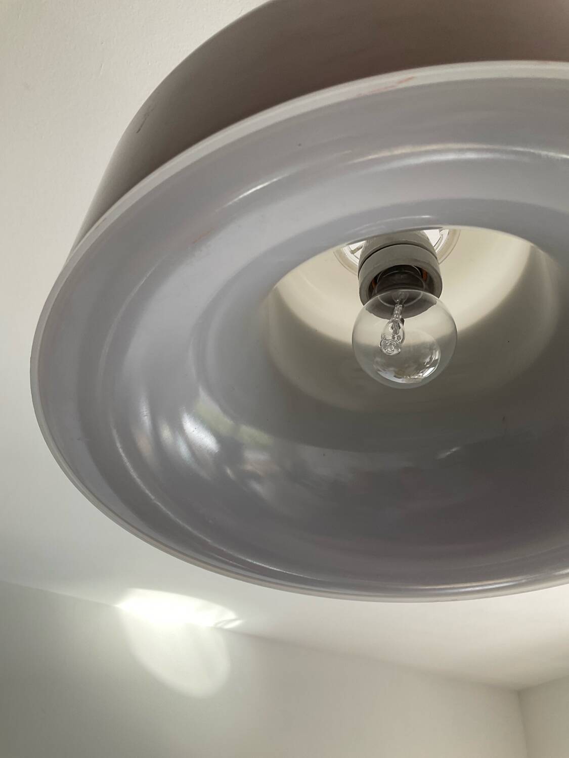 Suspension UFO Space Age 1970s