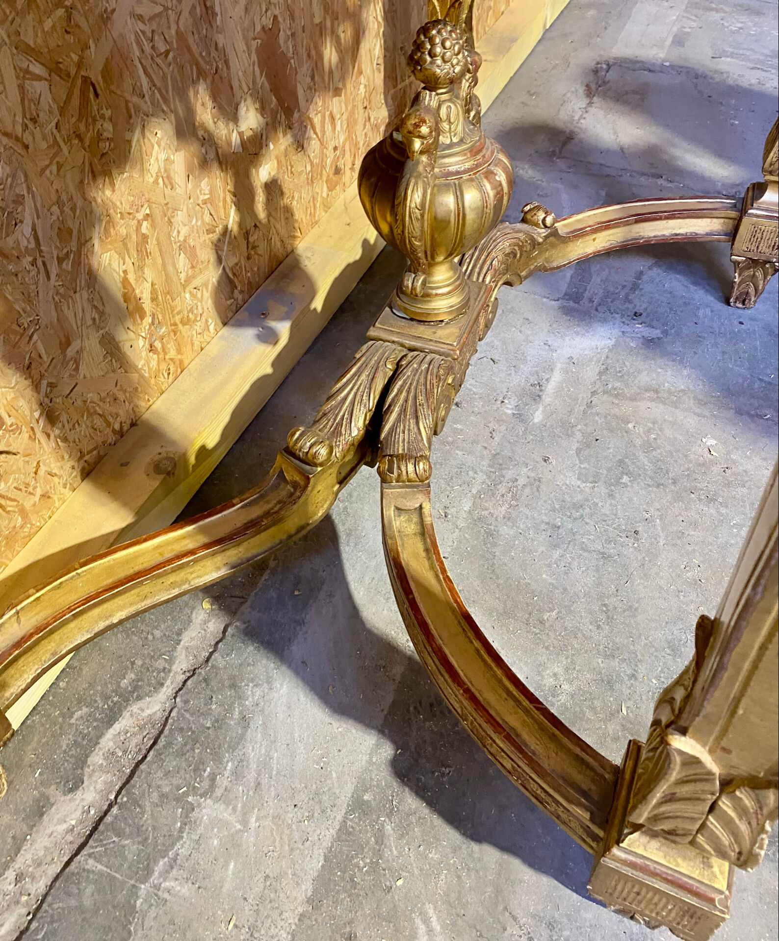 Golden console
