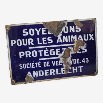 Enamelled plate be good for animals