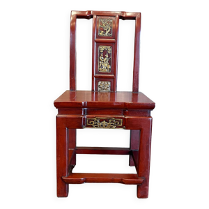 Chaise ancienne chinoise sculptée