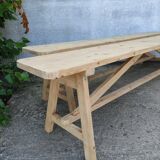 Bench in natural pine