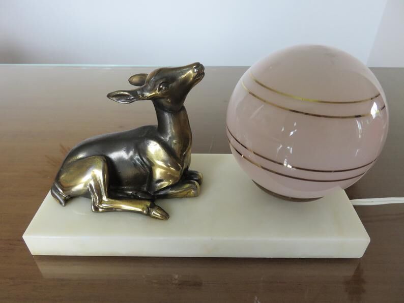 Fawn lamp, doe Art Deco marble white opaline pink and regulates 30/40 years