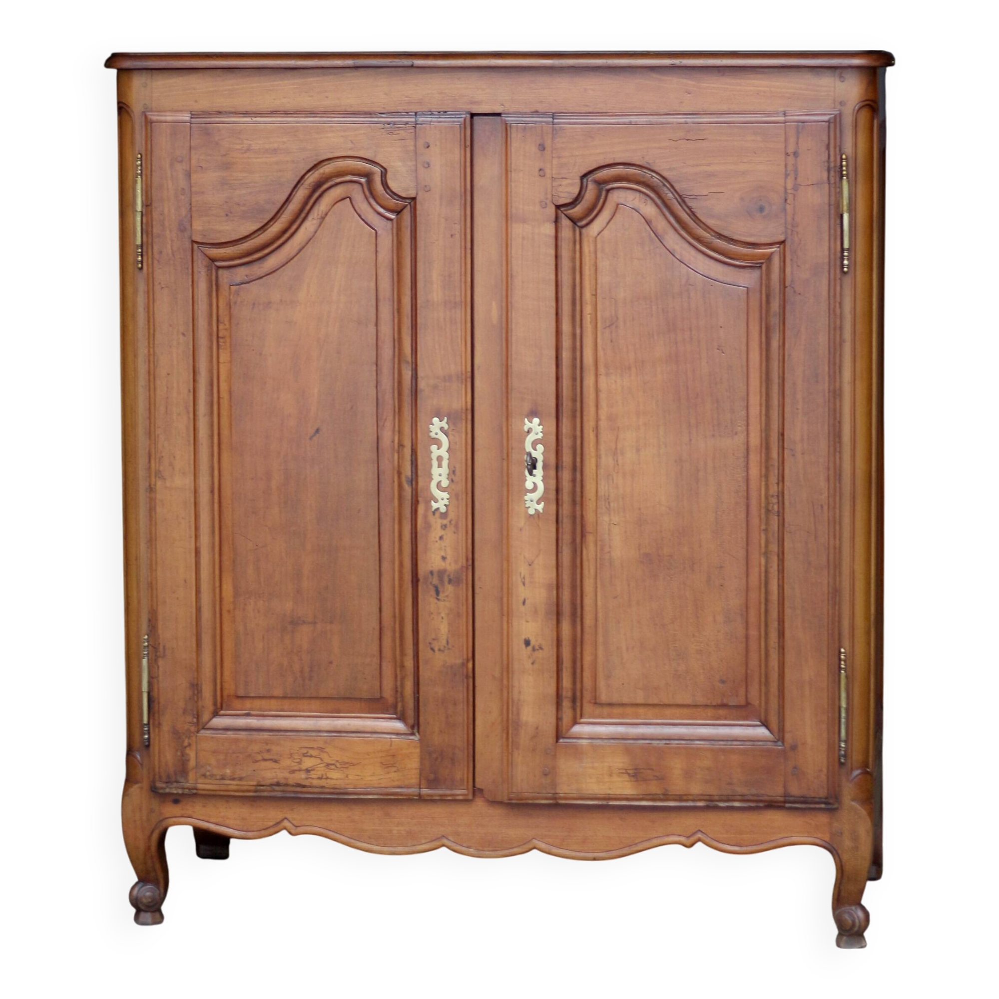 Superb piece of professional furniture: cardboard box, chest of drawers, storage