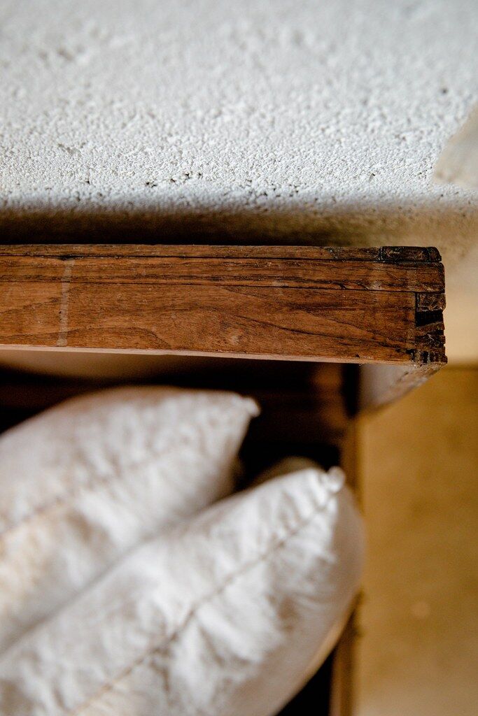 Trunk, dark wood trunk