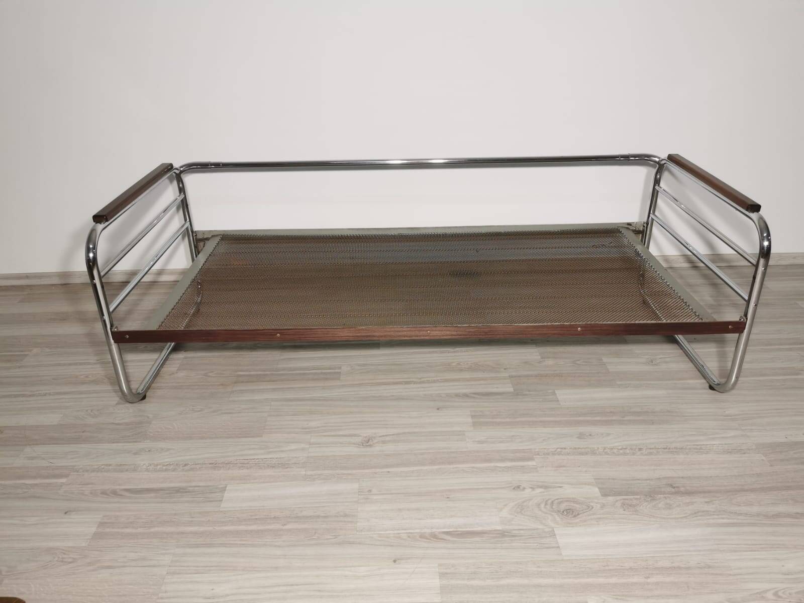 Bauhaus Chrome Sofa by Robert Slezak for Slezak Factories, 1930s