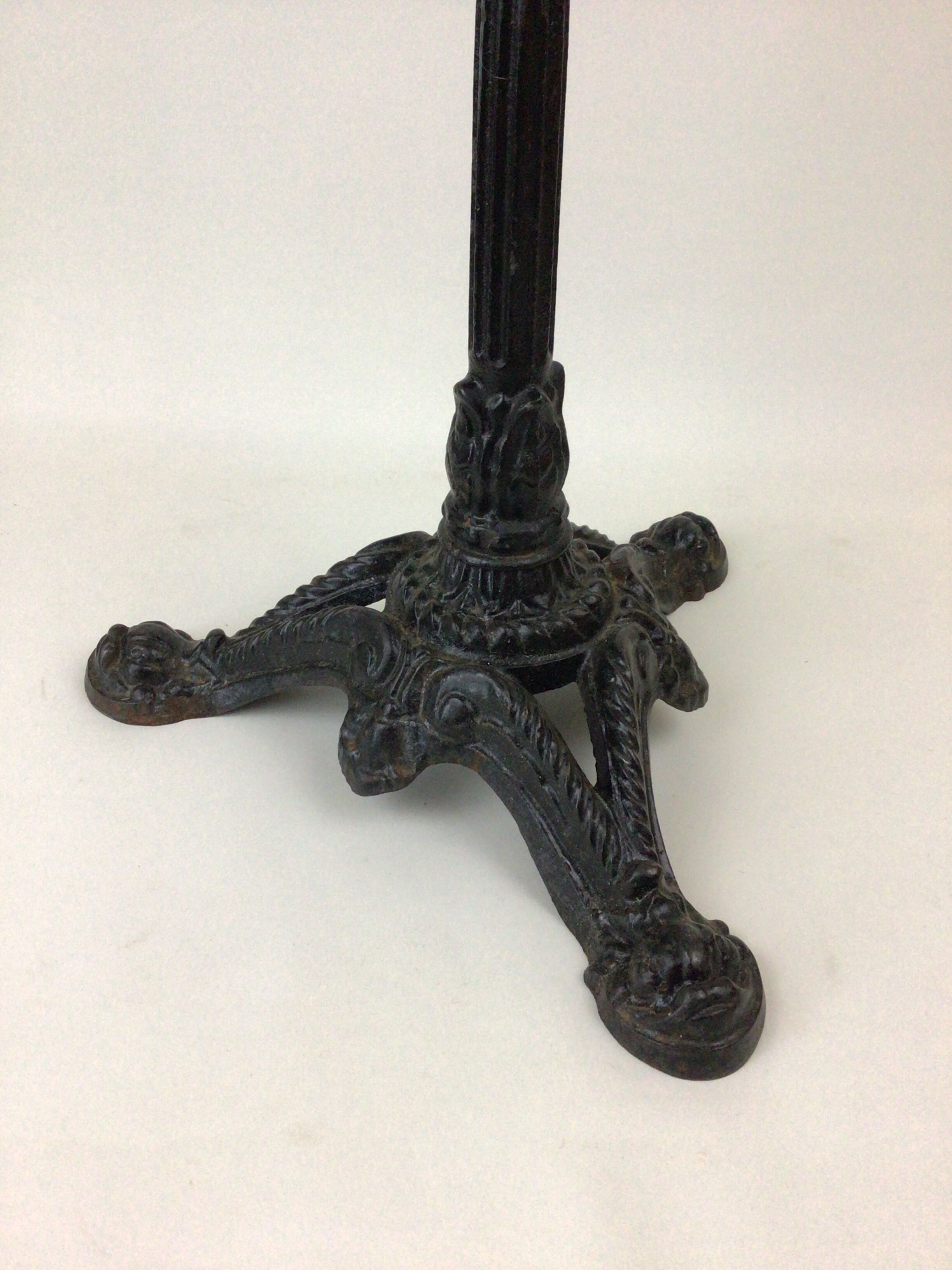 Bistro table cast iron legs