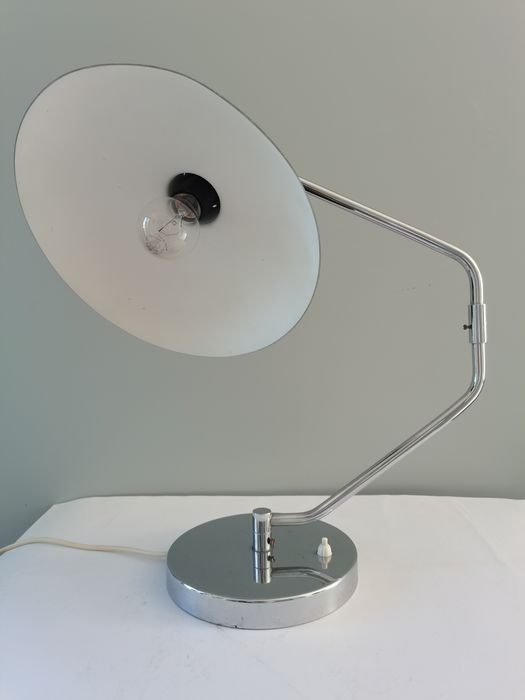 Table lamp nr. 8 clay Michie for Knoll Inc