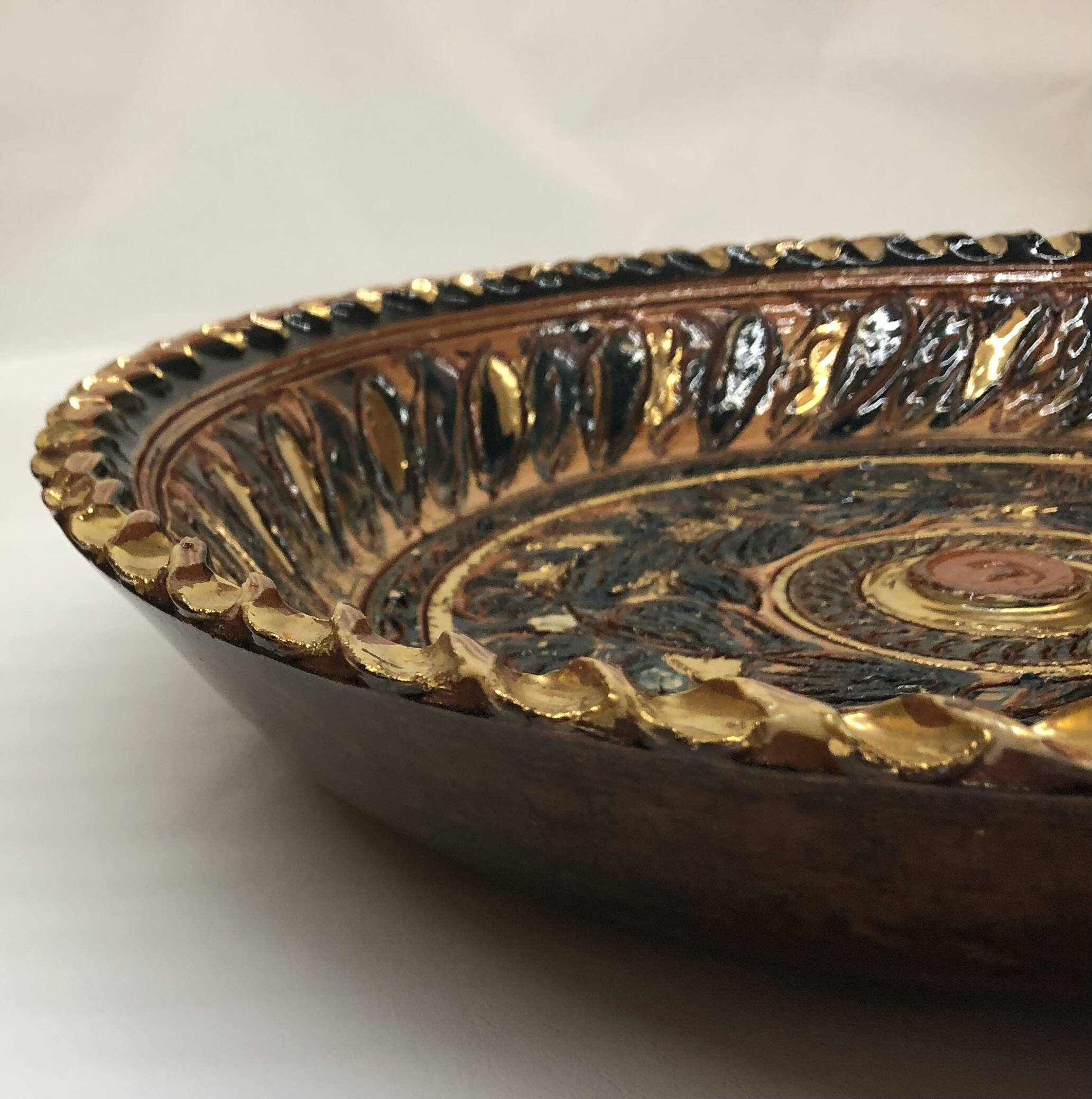 Nimy ceramic dish by Georges Destrebecq circa 1950