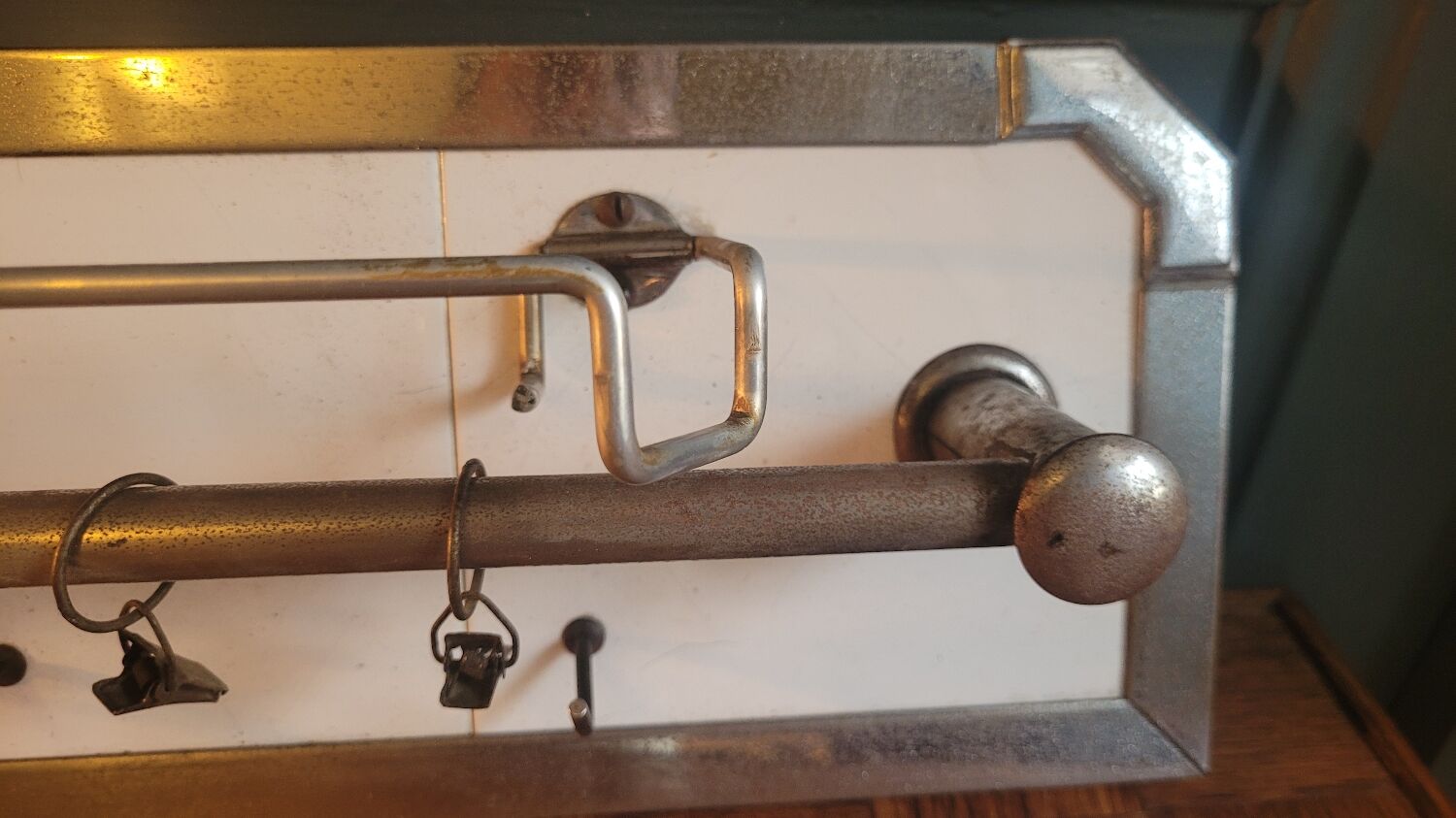 Hanging utensils and tea towels 40's