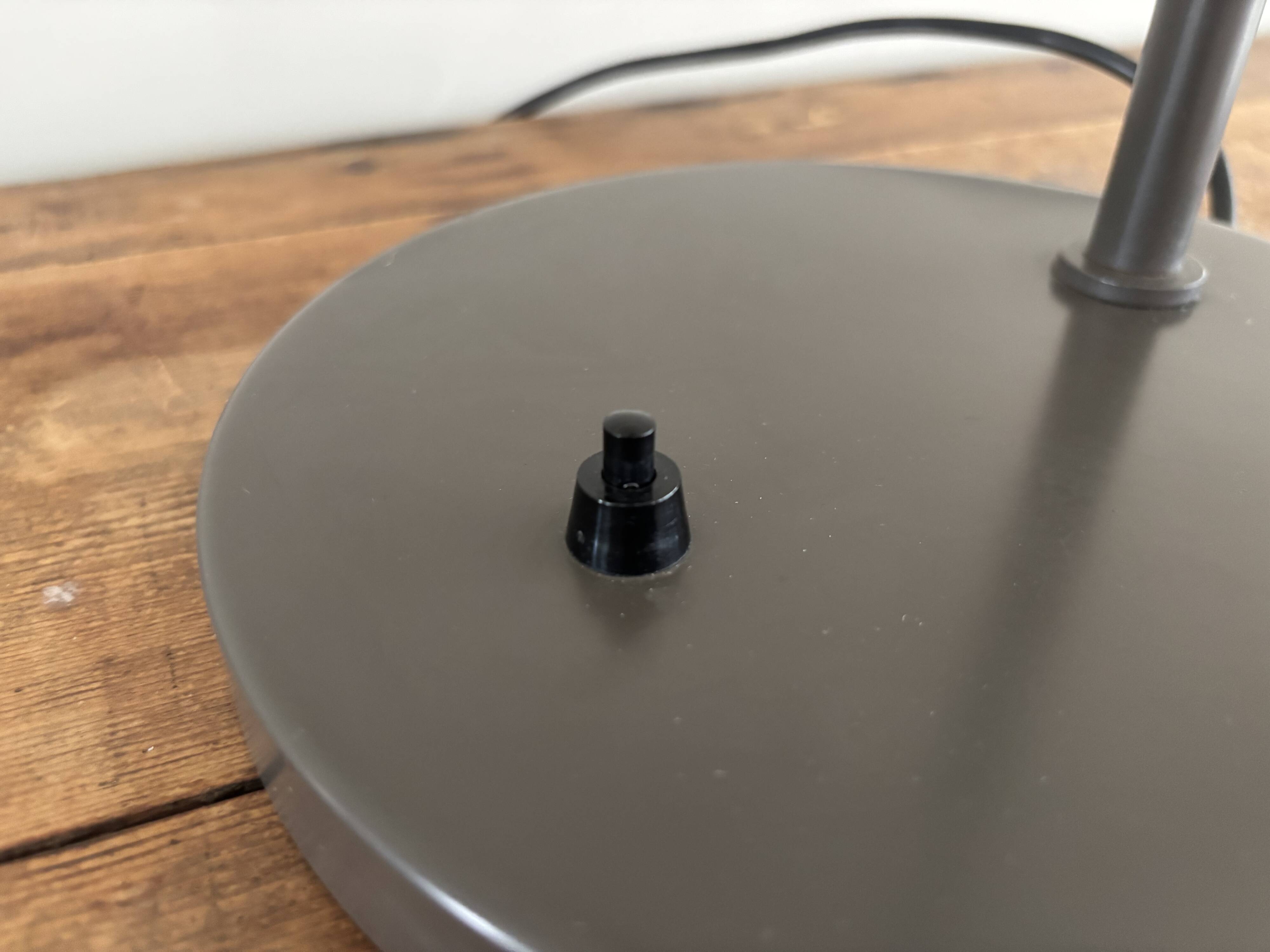 Vintage Opala table lamp Hans J. Wegner Louis Poulsen Design