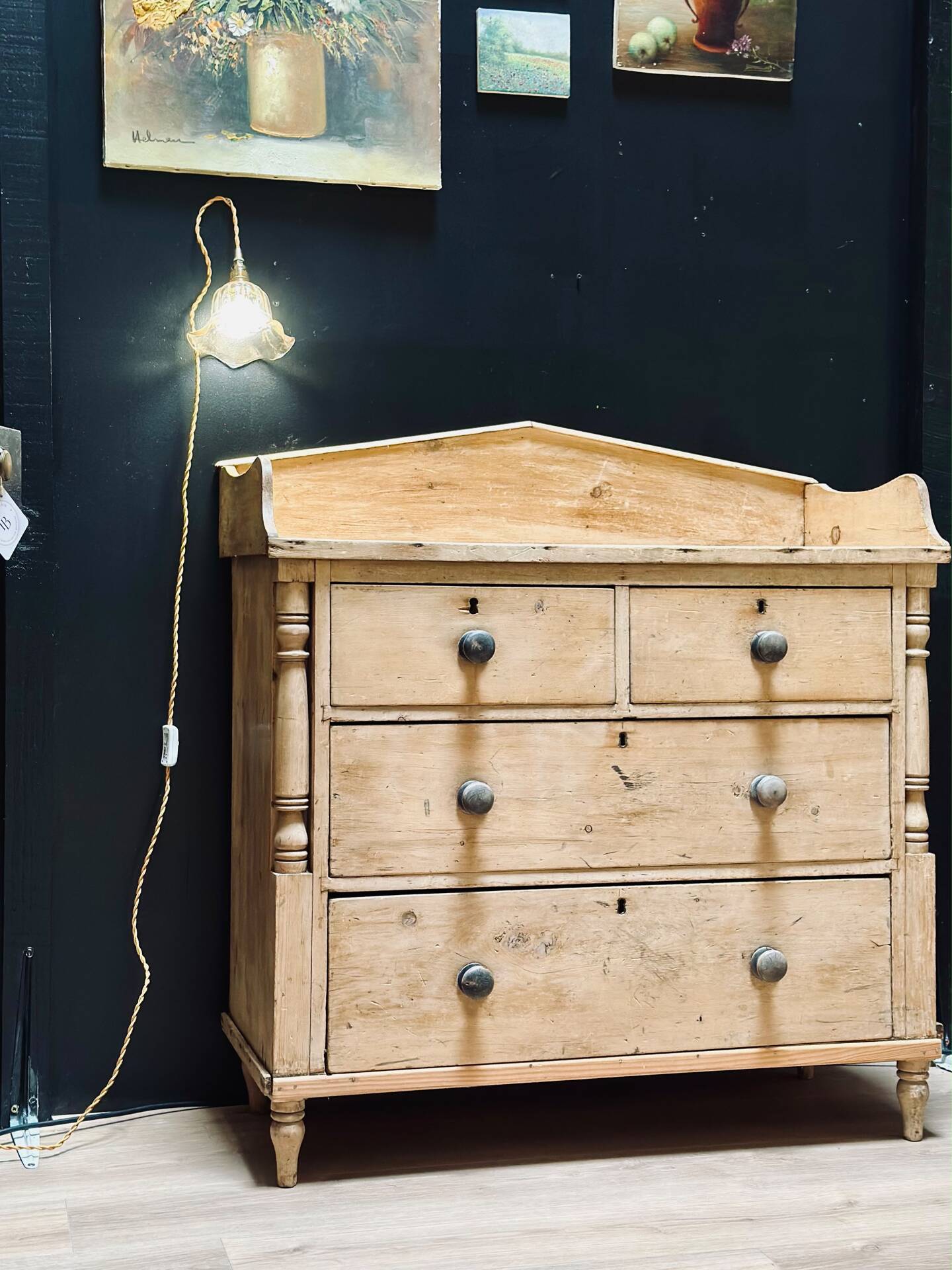 English commode