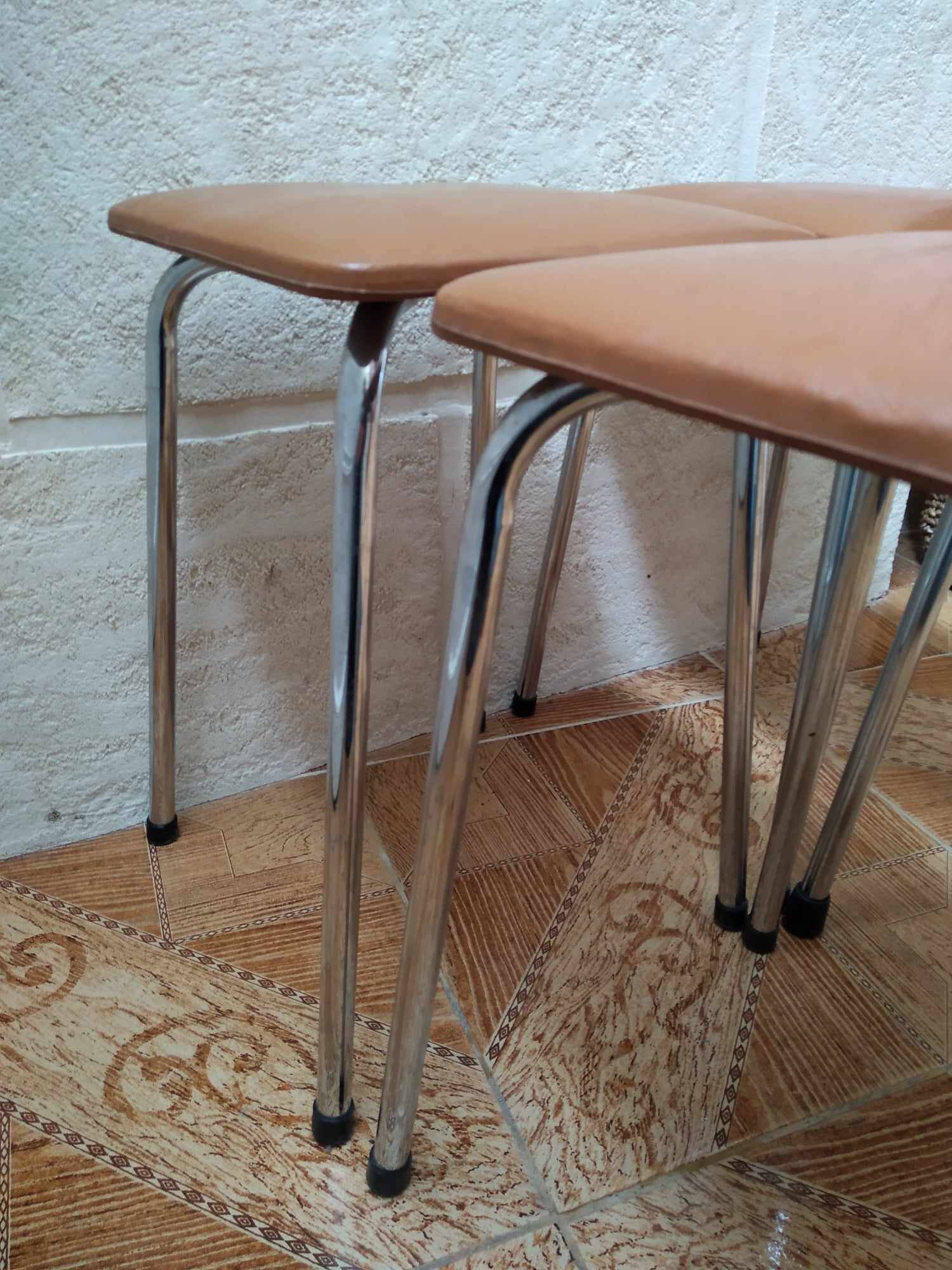 Lot de 4 tabourets vintage années 70