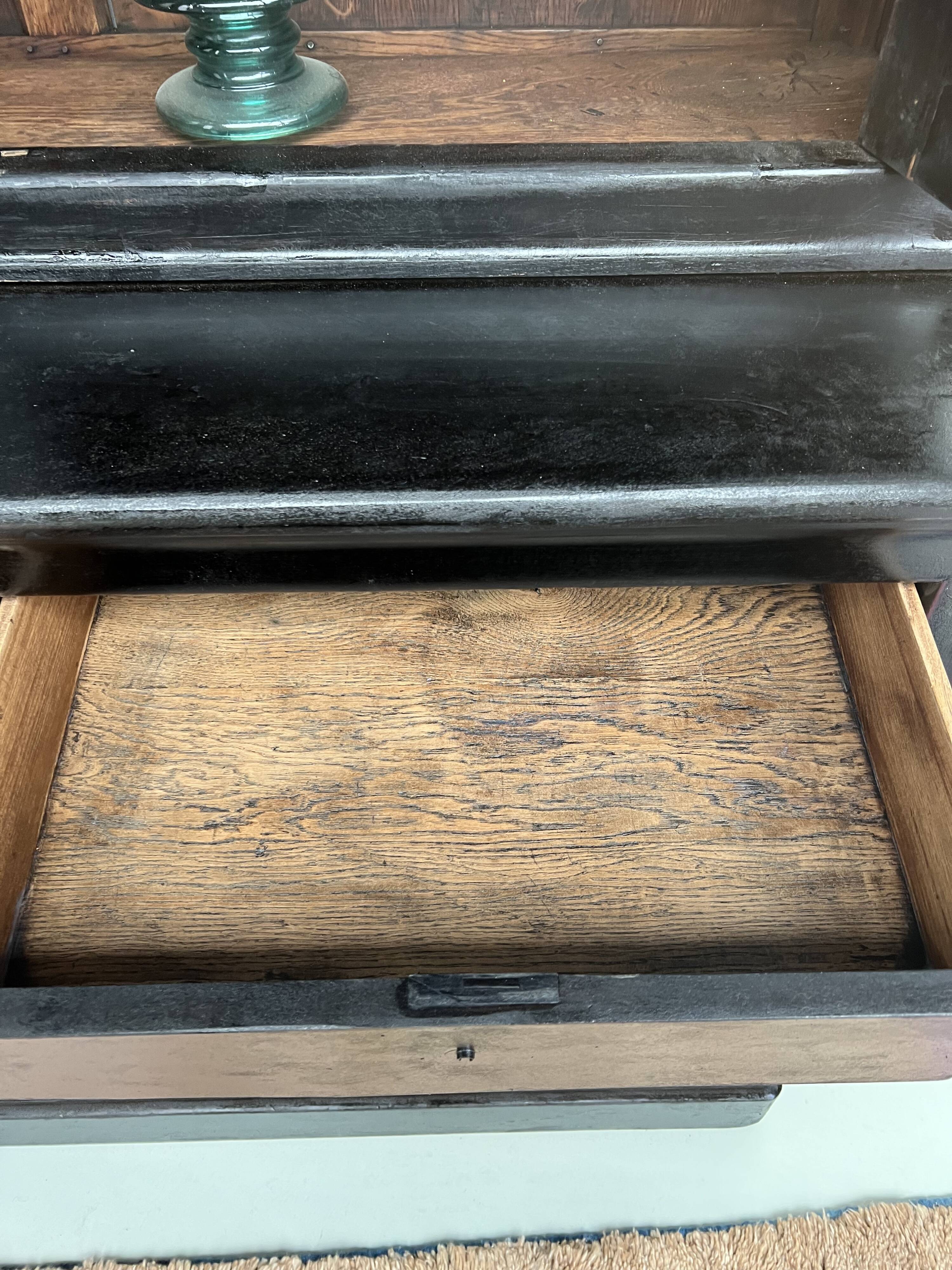 Sideboard - showcase 2 old body in blackened wood