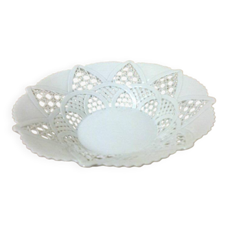 flared bowl white porcelain, lace-style openwork border
