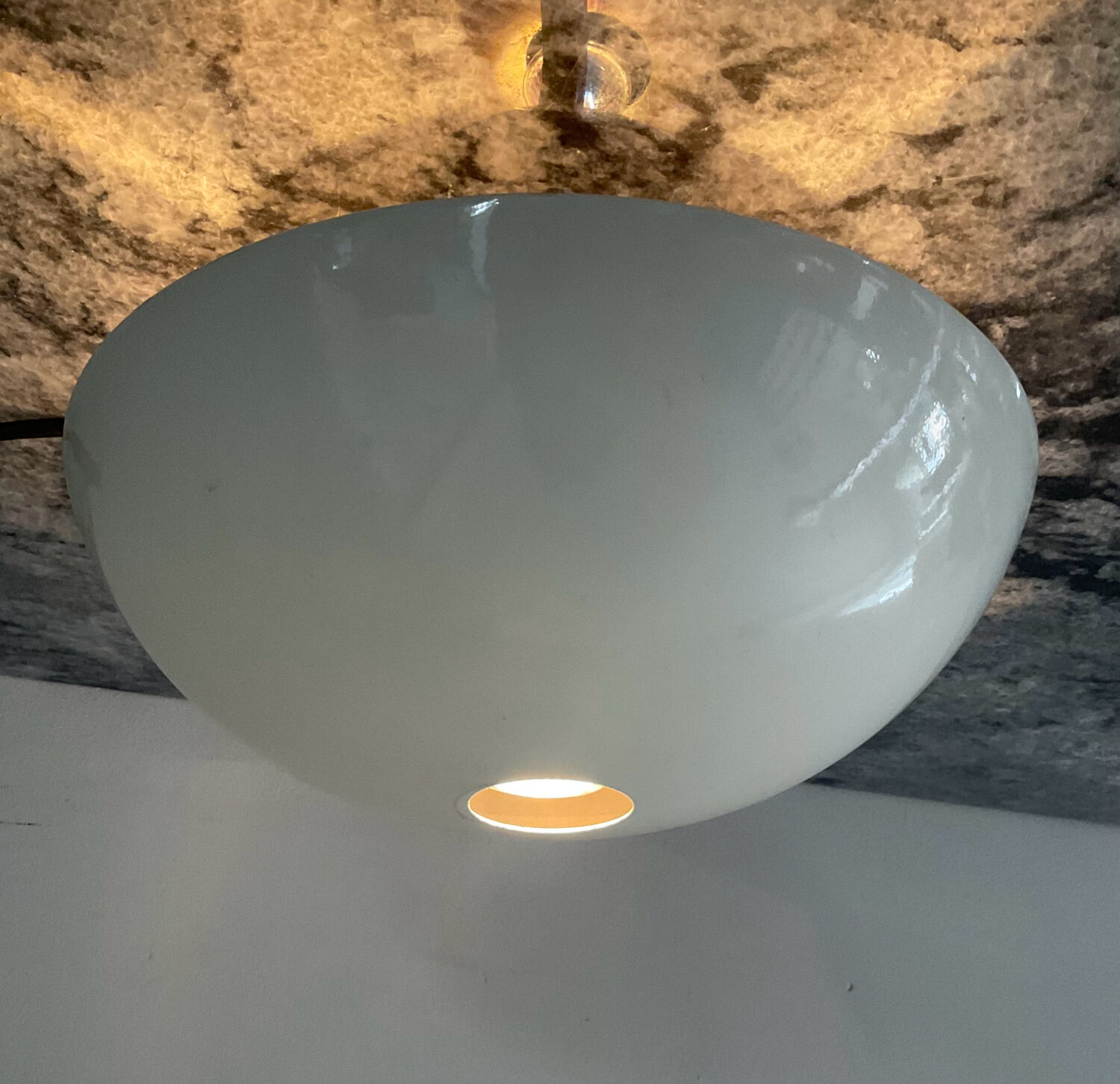 Vintage mushroom ceiling light in white lacquered metal.