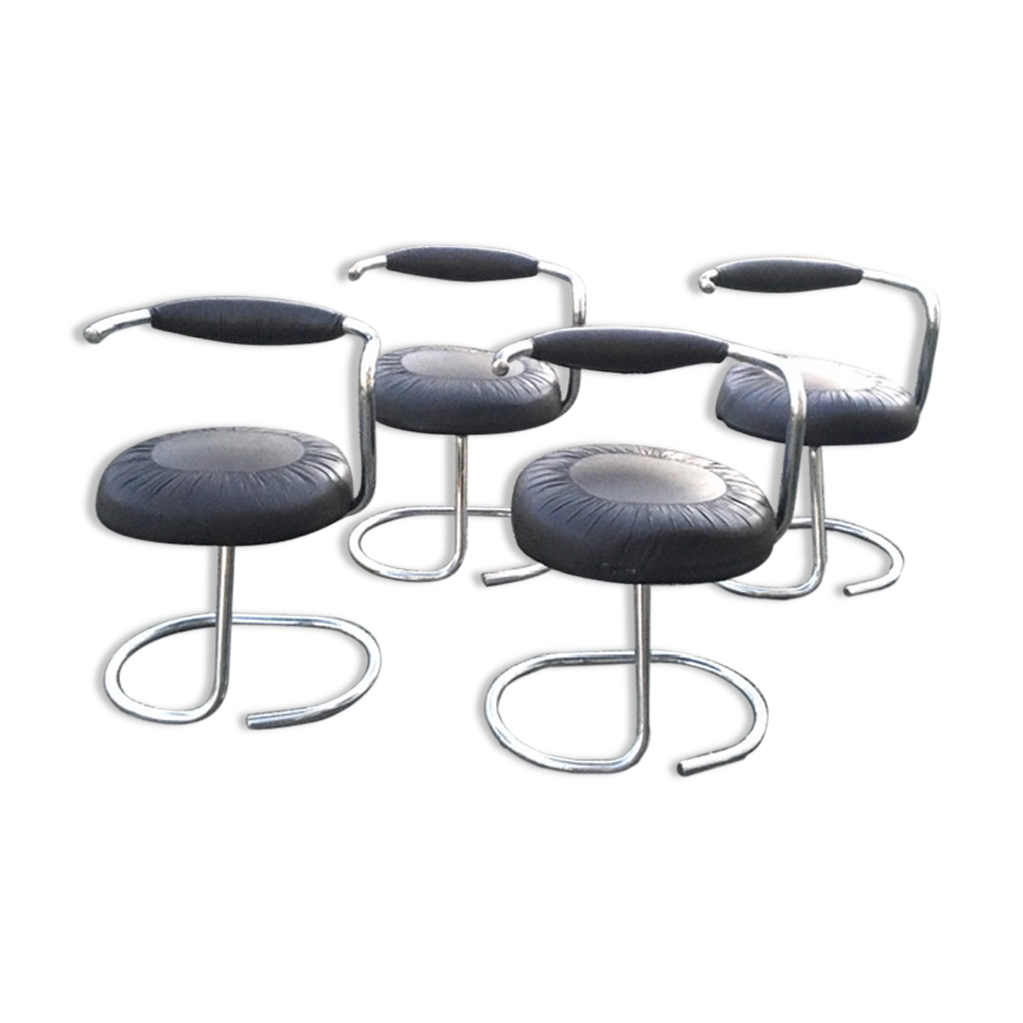 Lot of 4 Cobra chairs by Giotto Stppino