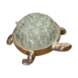 Ancient vintage turtle flower ingel