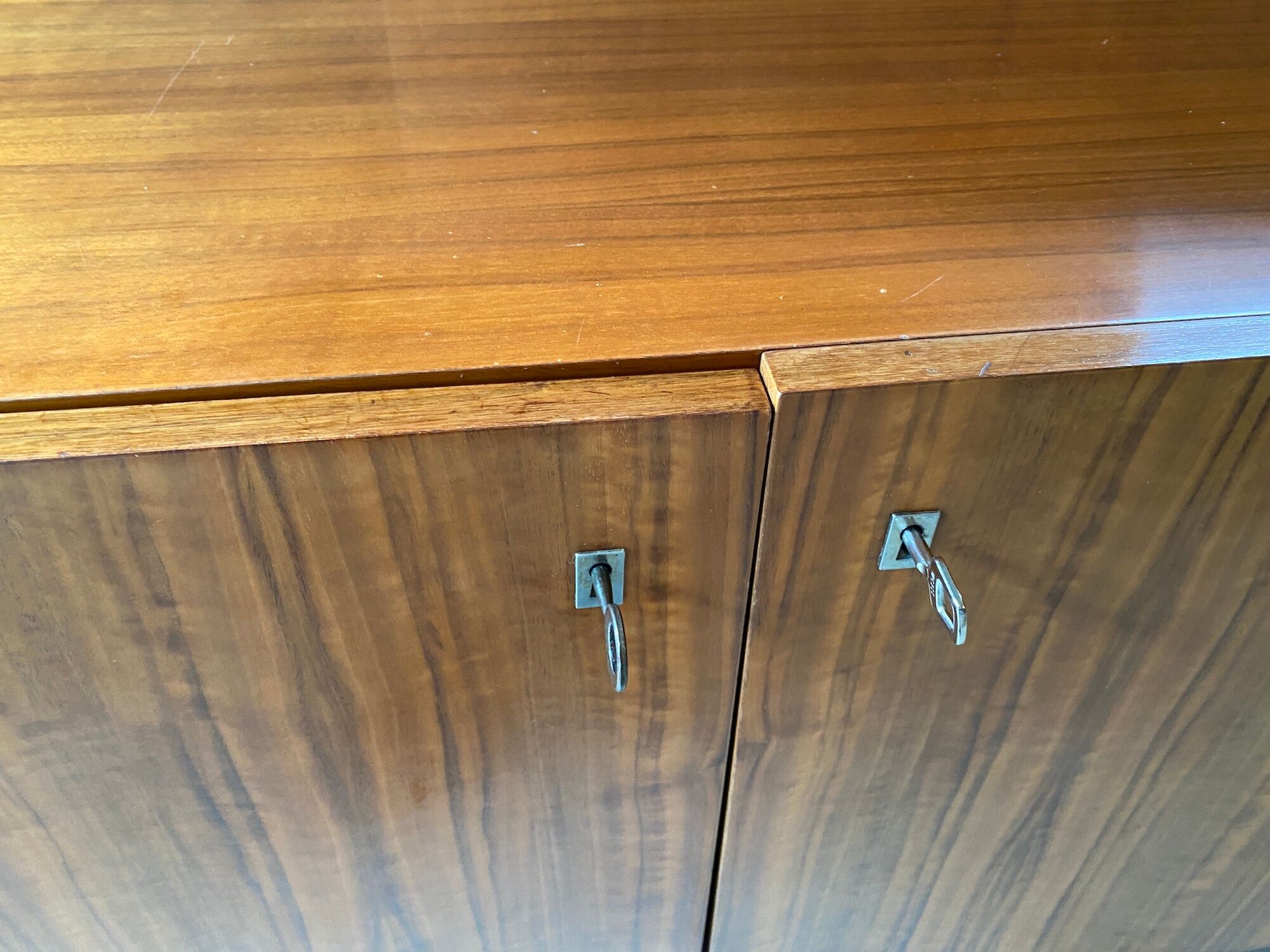 Set 2 vintage buffets lacquered wood