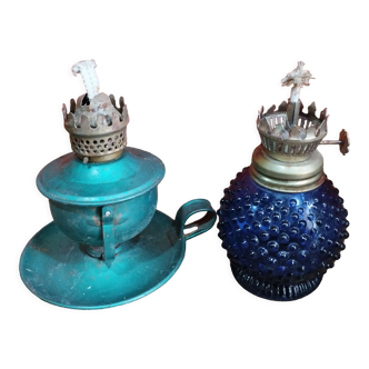 Lot de deux anciennes petites lampe à huile ou à pétrole