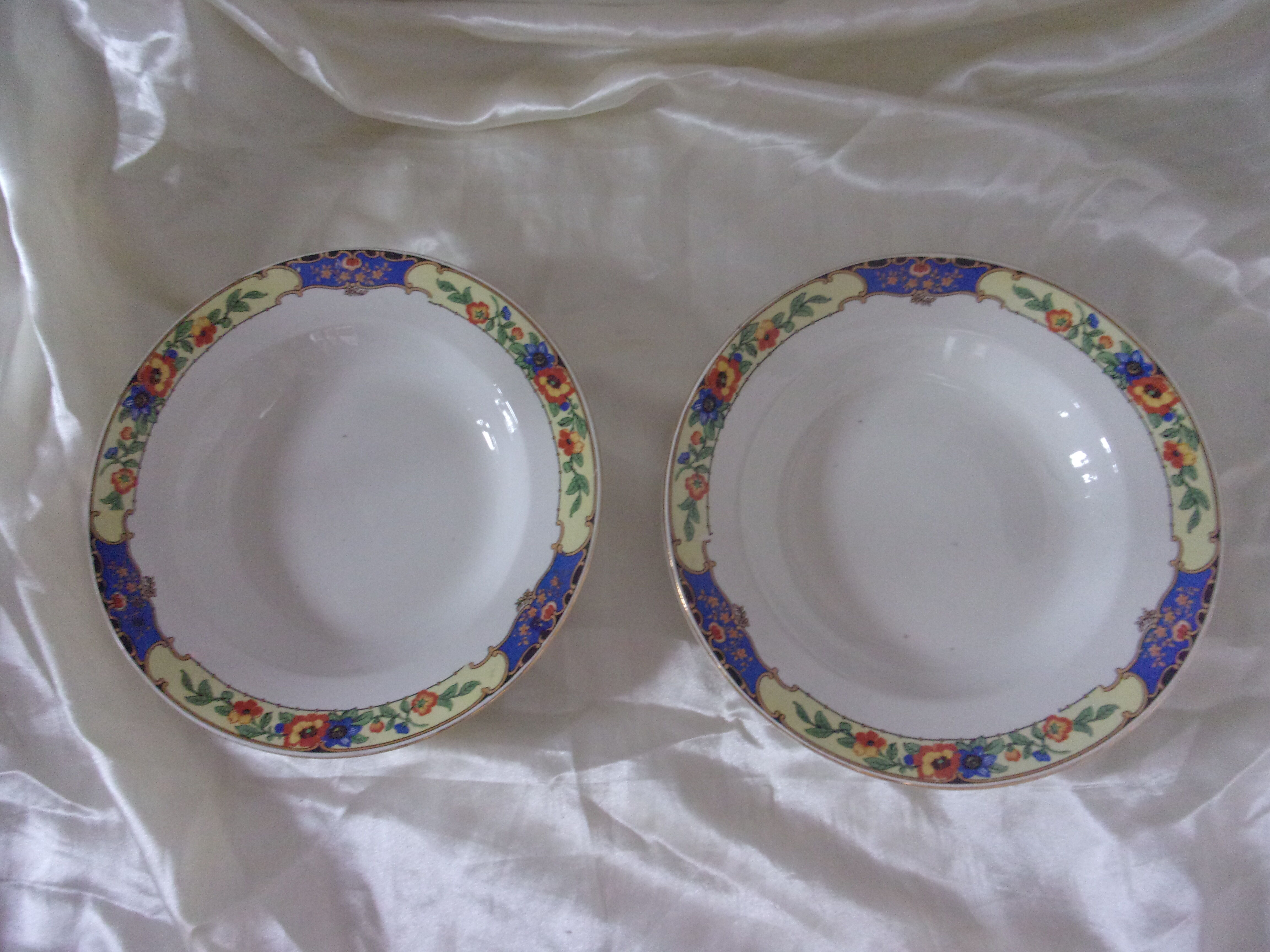 Set of 2 hollow plates Digoin Sarreguemines 4096