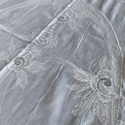 Nappe et 12 serviettes brodées et monogrammées