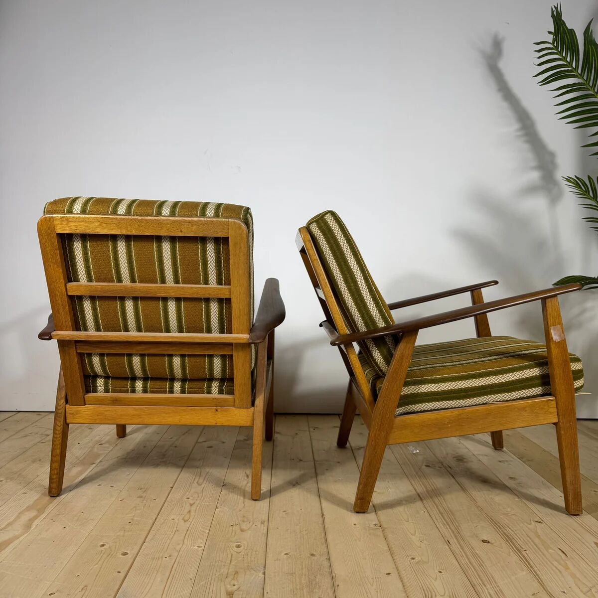 Pair of mid-century modern Danish armchairs in teak – 1960