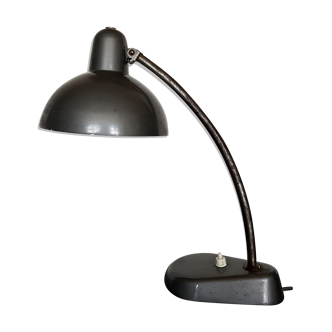Adjustable desk lamp in metal