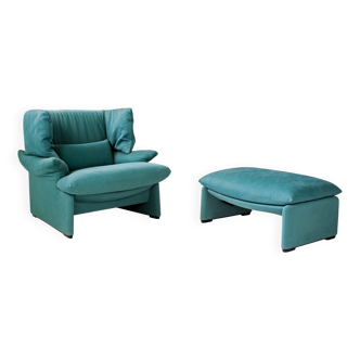 Fauteuil lounge Cassina ‘Portovenere’ avec repose-pieds – Vico Magistretti