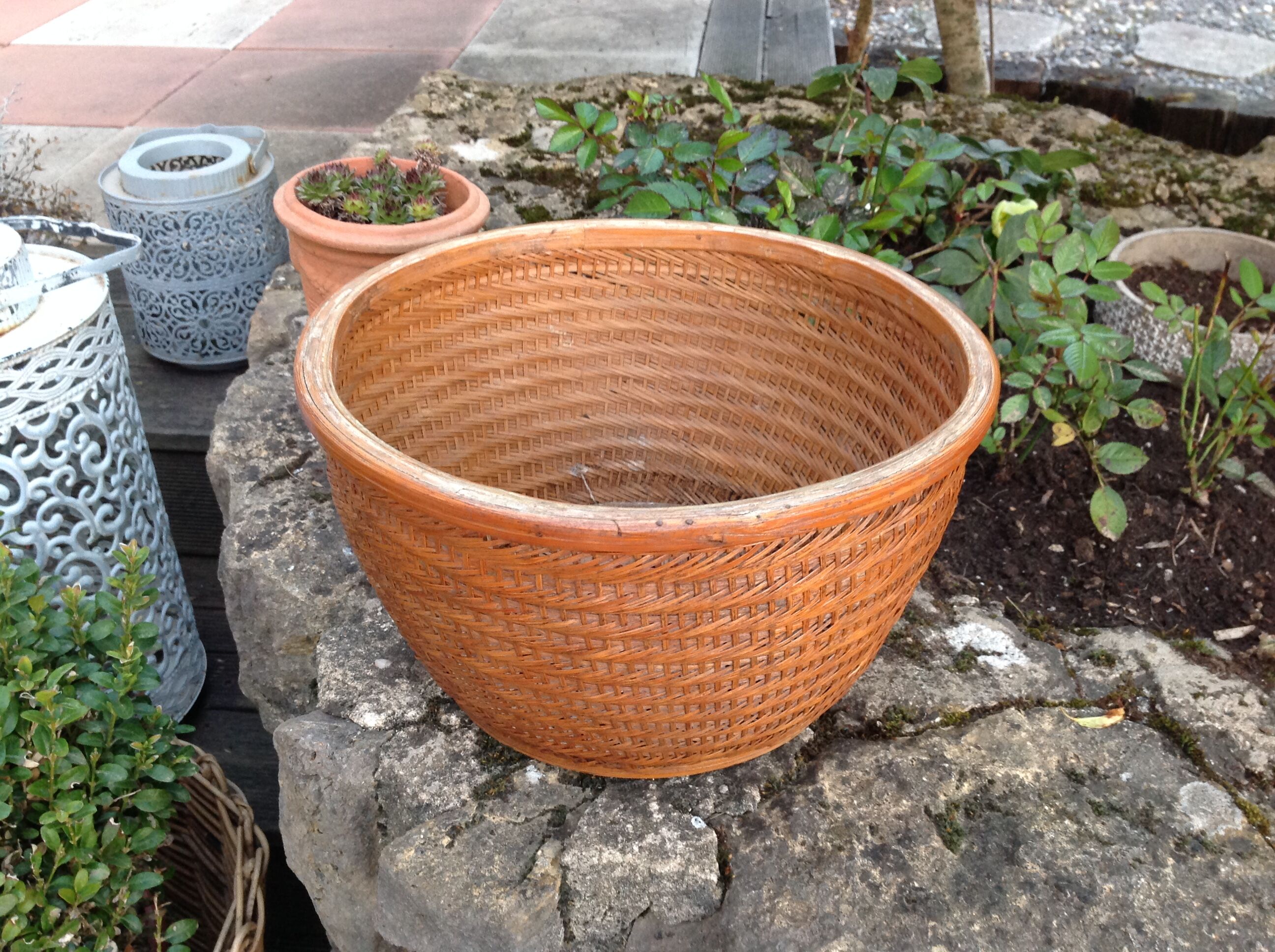Braided wicker pot cover, vintage 60s/70s