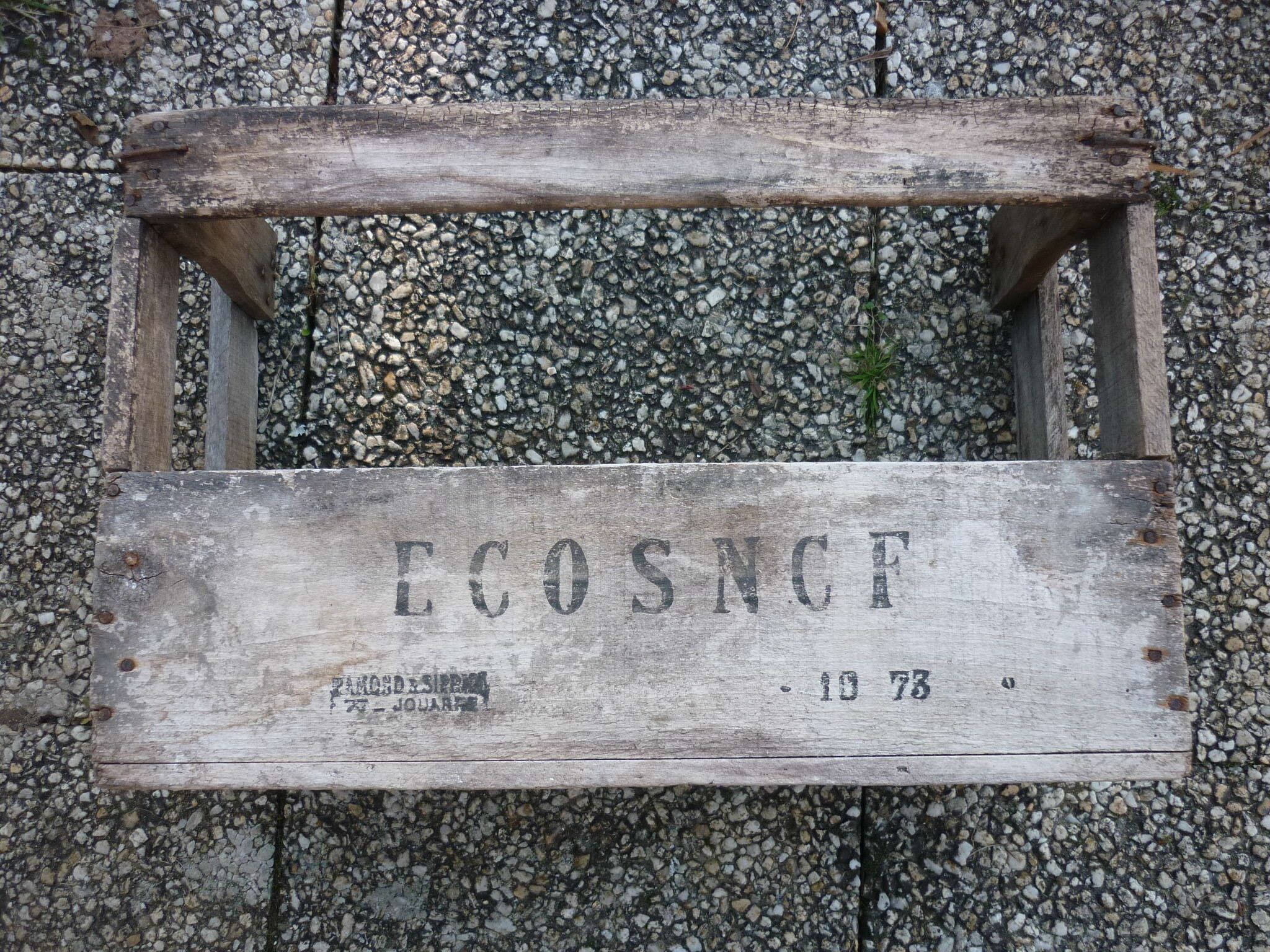 Casier à bouteilles en bois ecosncf