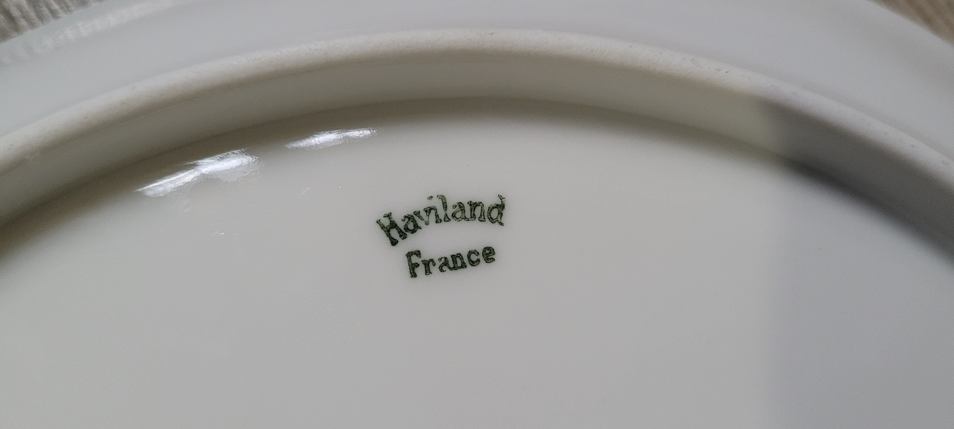Limoges porcelain serving dish signed Haviland