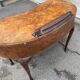 Console lady's desk in walnut burl from the early 20th century.