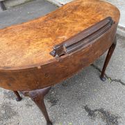 Console bureau de dame haricot en ronce de noyer début 20ème