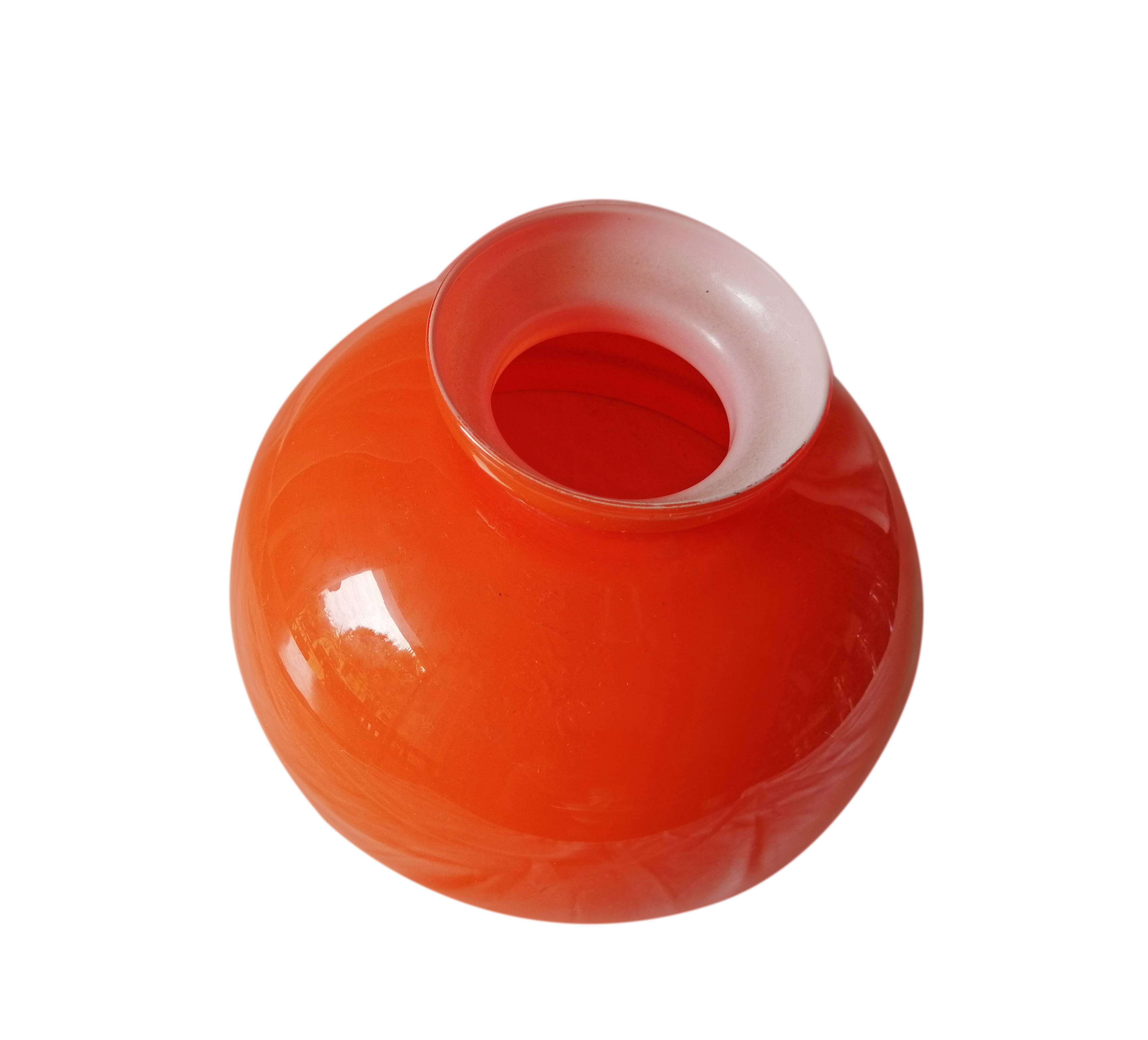 Date offs in vintage orange opaline