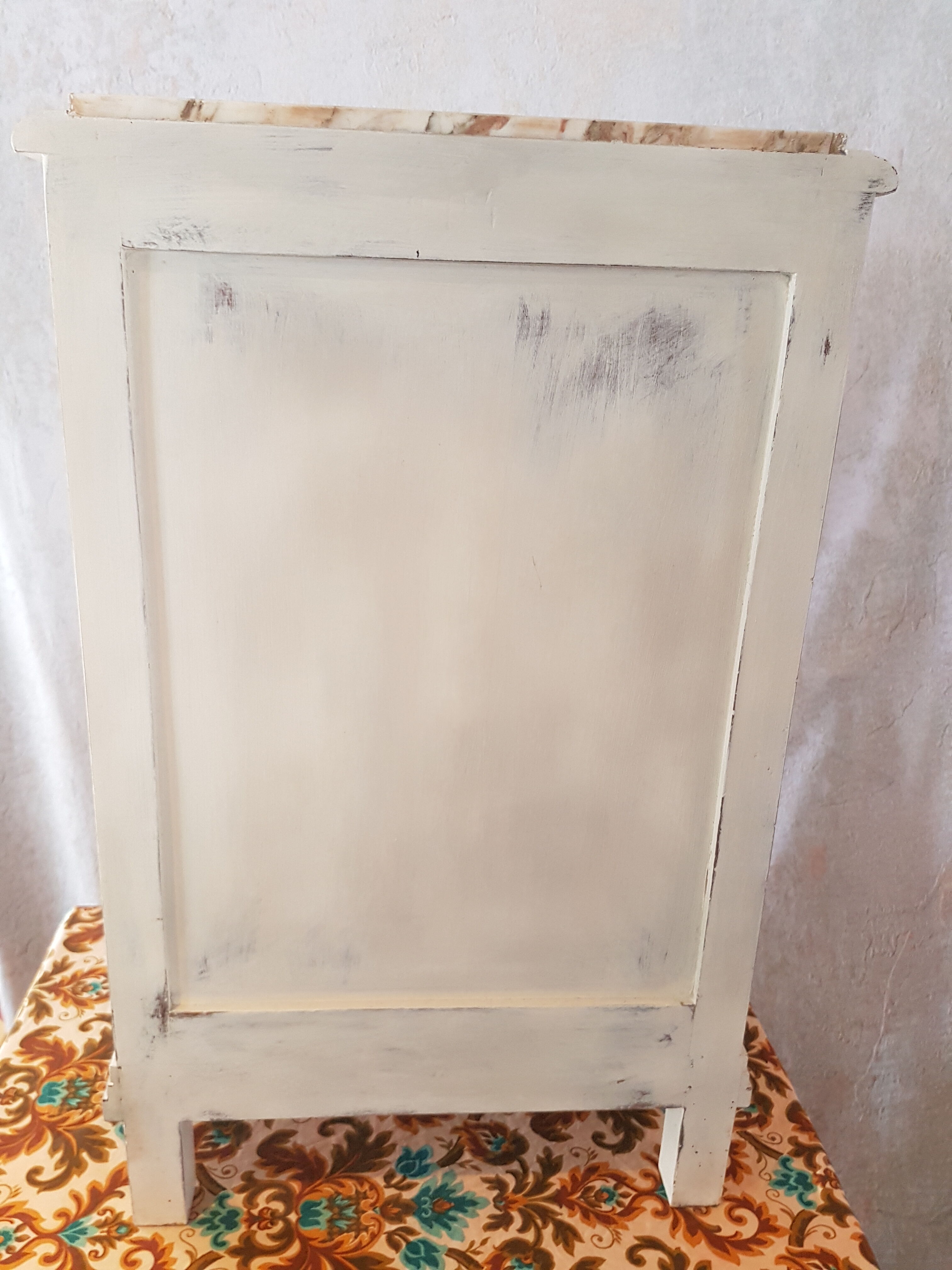 Shabby auxiliary furniture