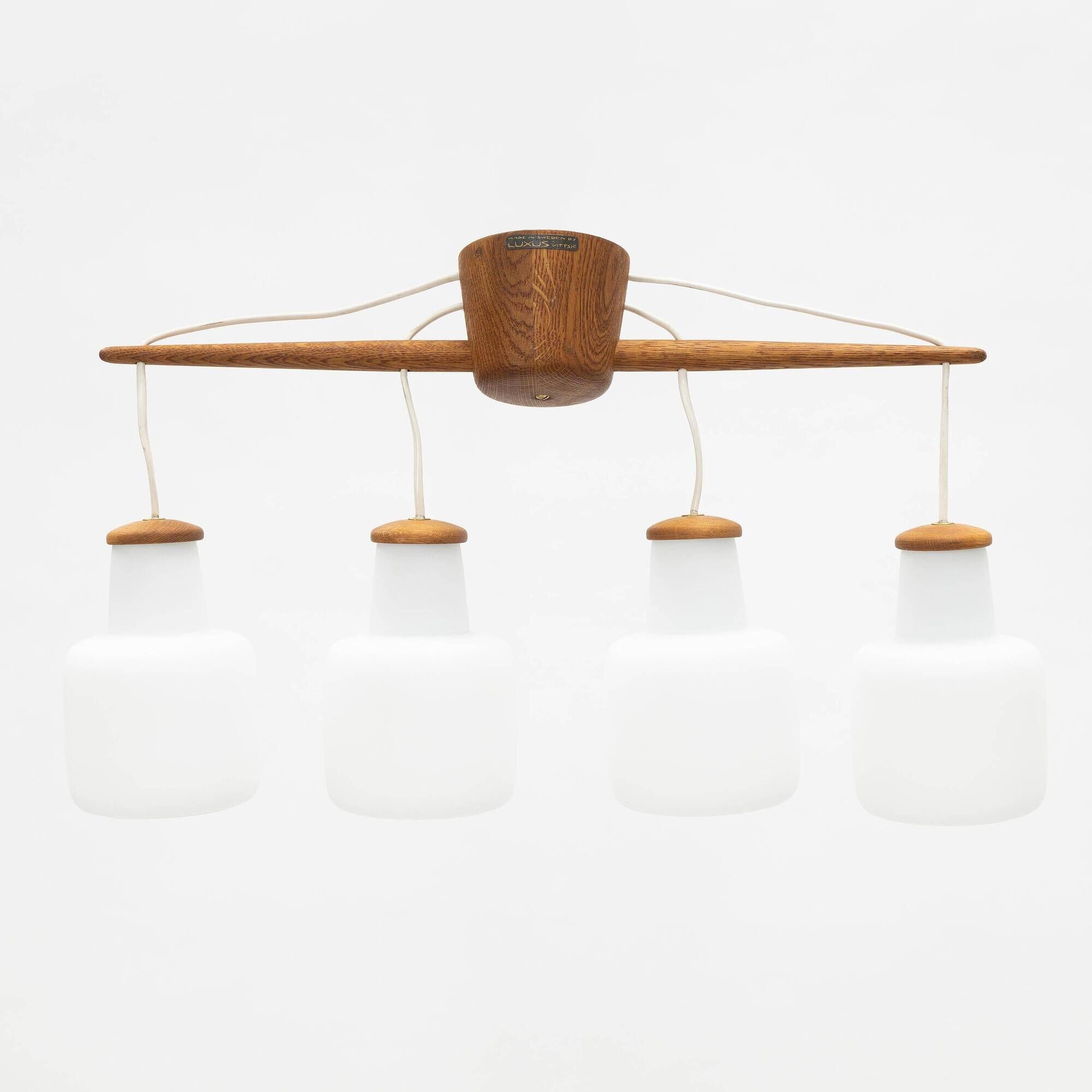 Uno & Osten Kristiansson for Luxus Light - 4 pendant chandelier in oak and glass