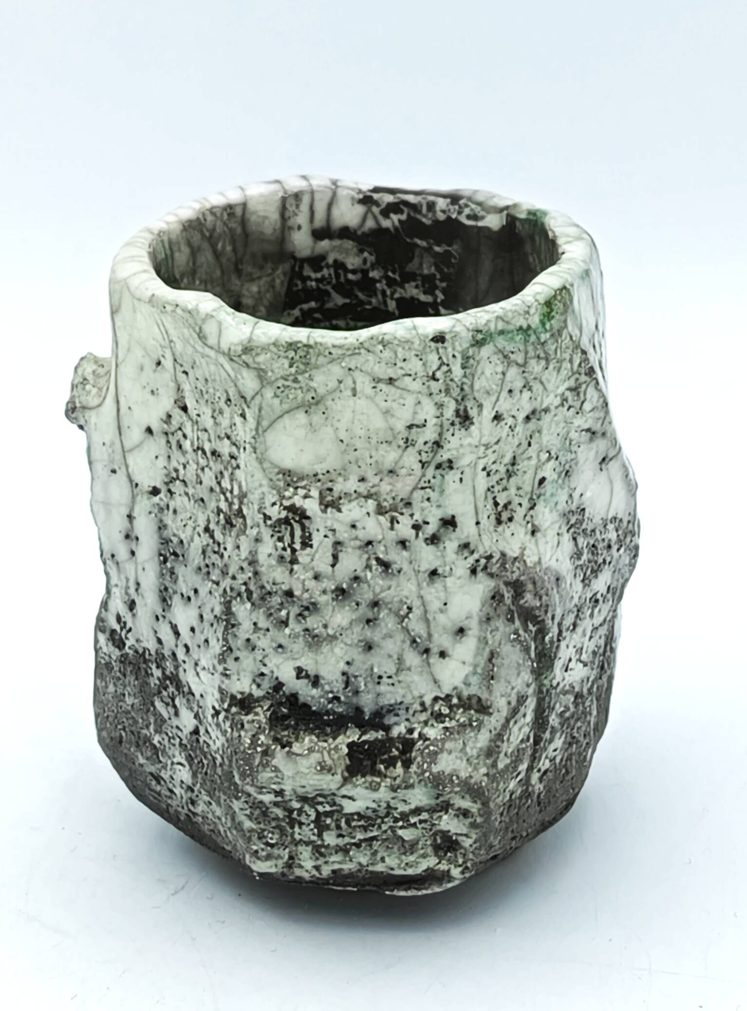 Bol Raku in ceramic – to be identified