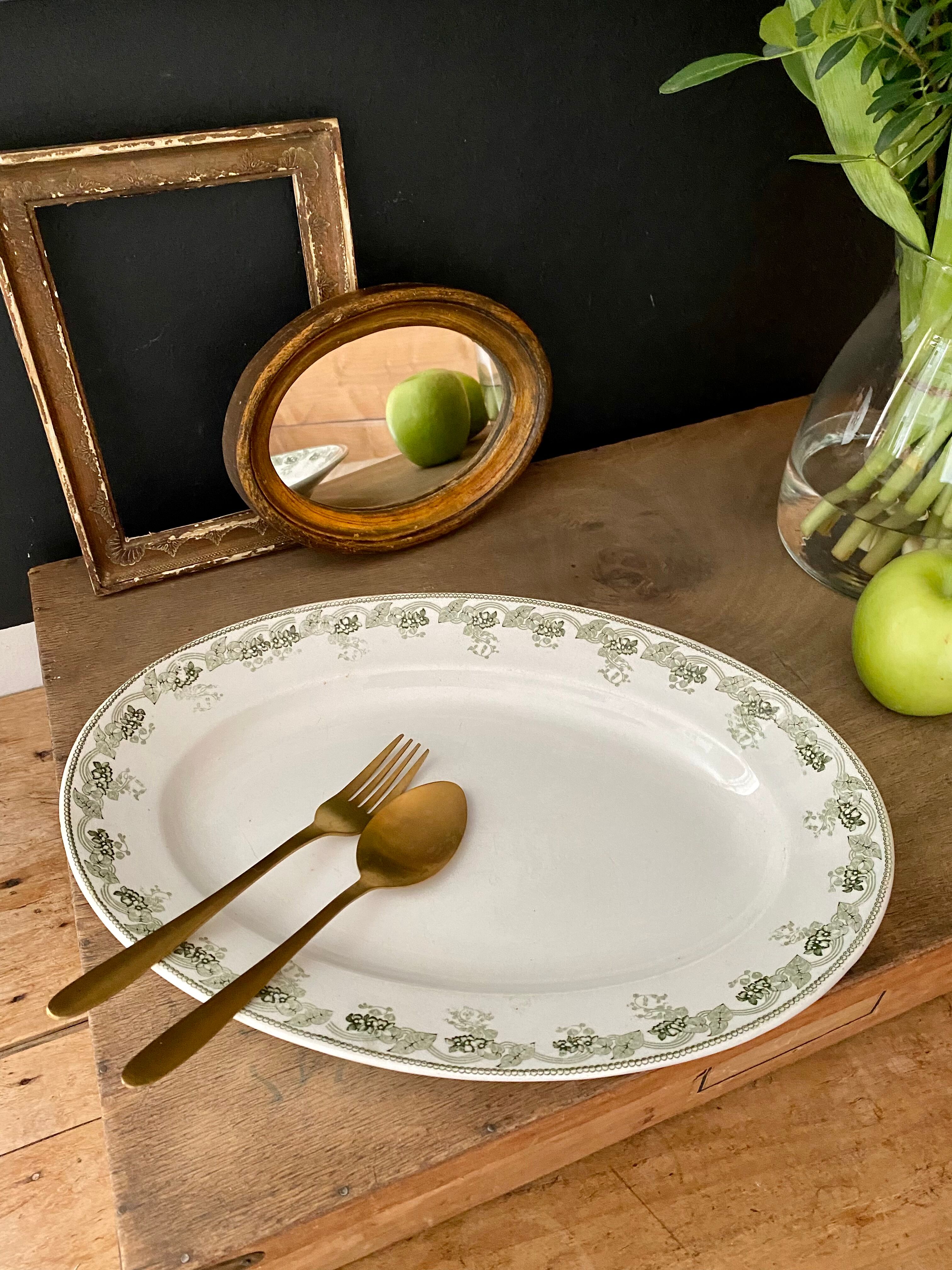 Moulin de Lou earthenware oval dish