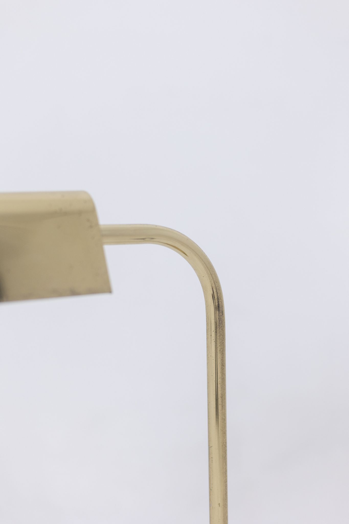 Lampe de bibliothèque en laiton doré, années 1970