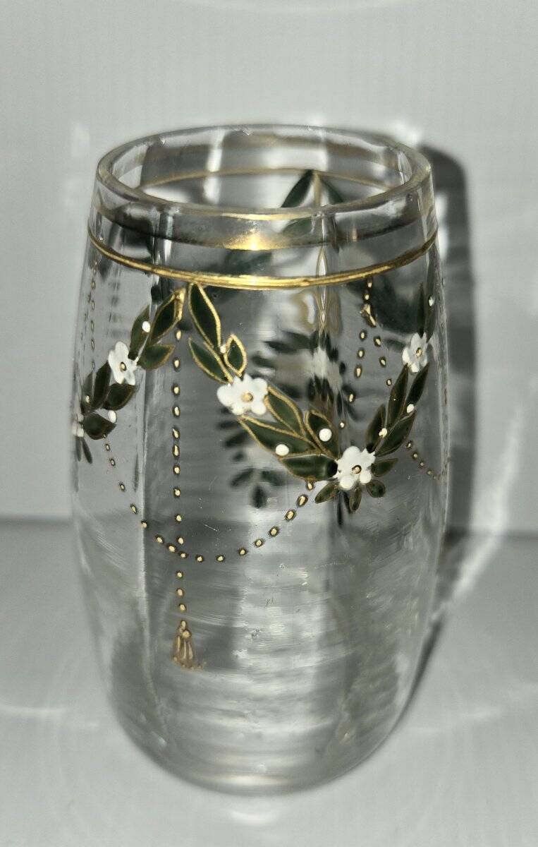 Vase époque Art Nouveau décoré à la main