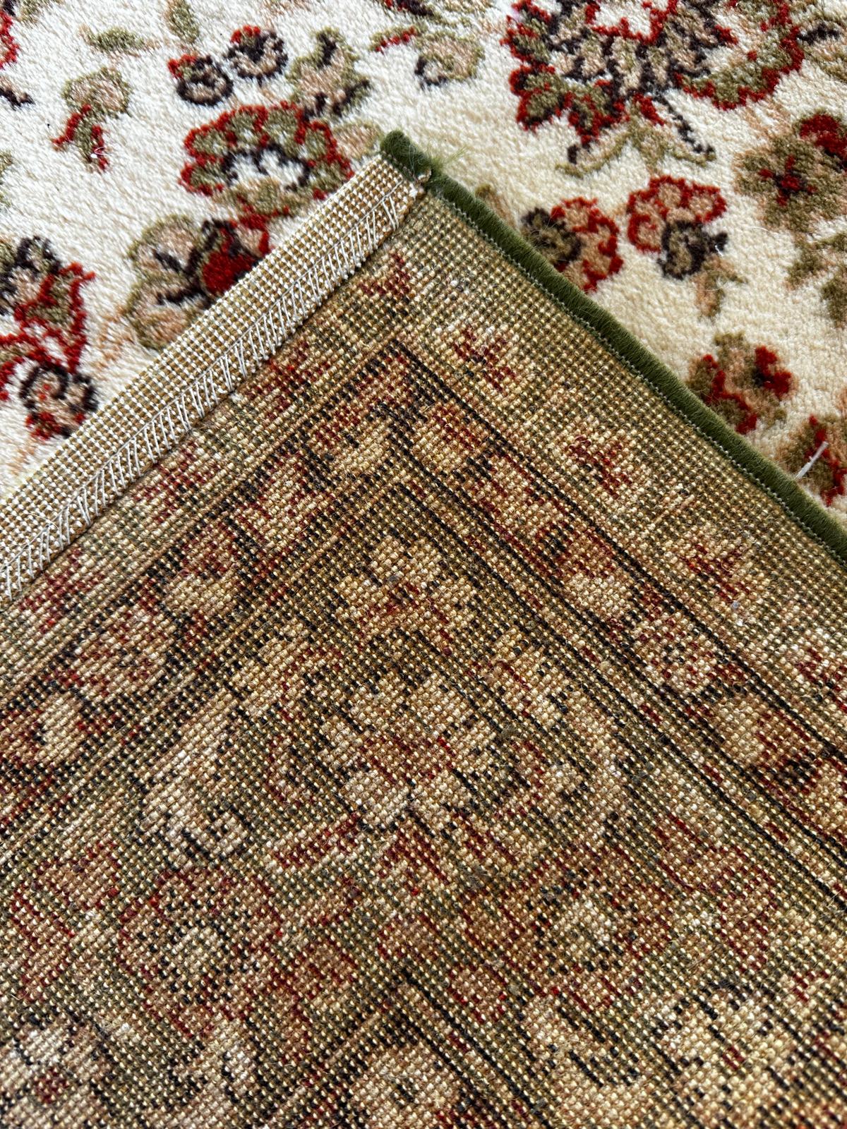 Oriental style rug 125cm x 180cm